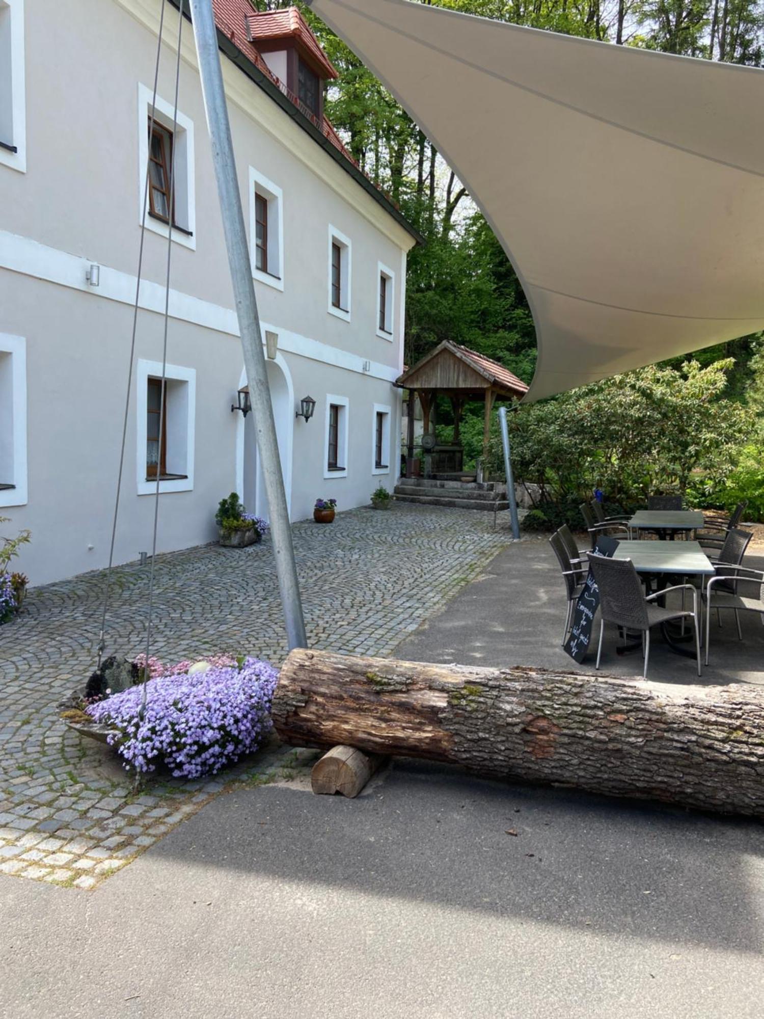 Landhotel Kahrmuehle Pressath Exteriör bild