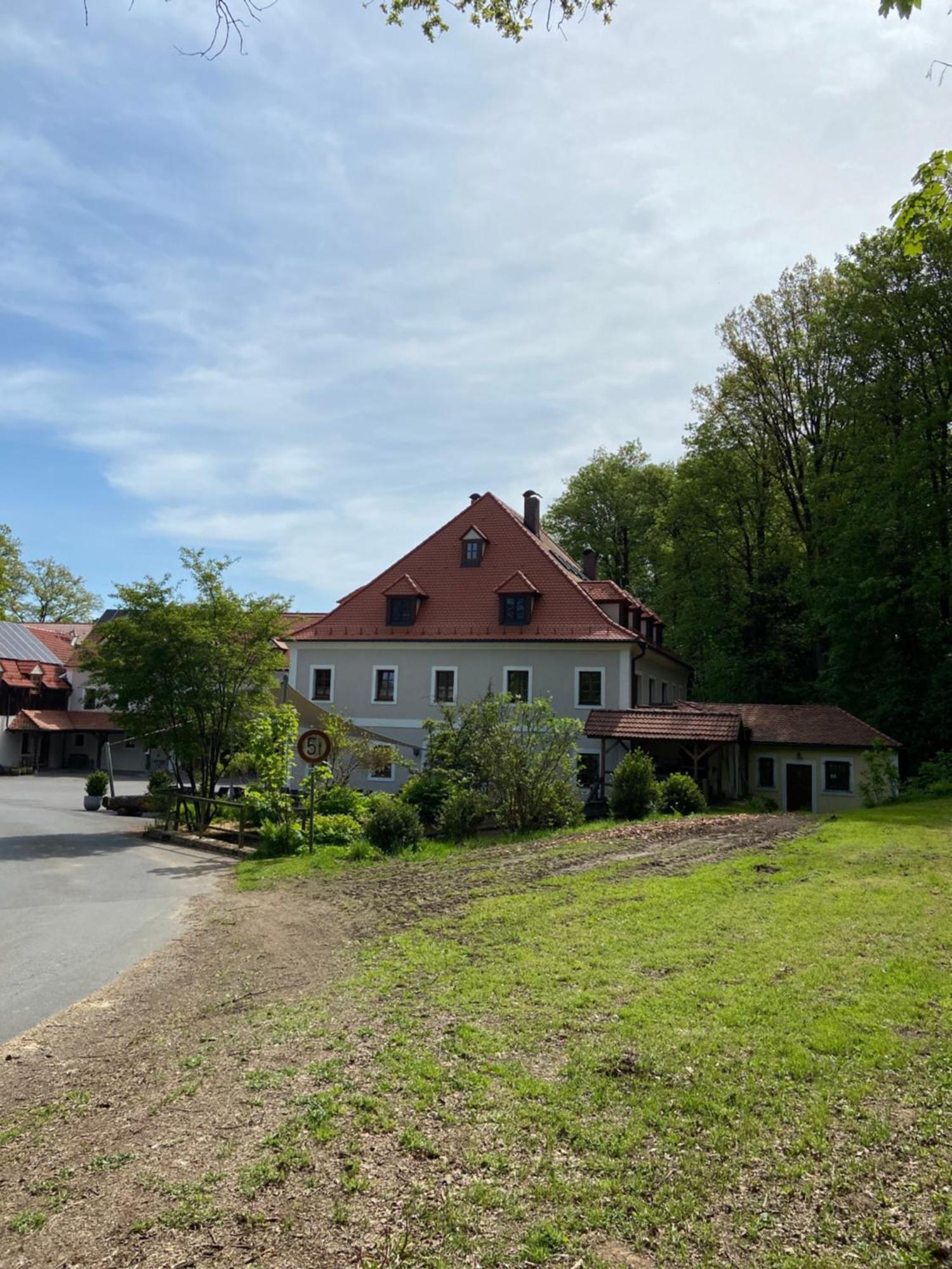 Landhotel Kahrmuehle Pressath Exteriör bild