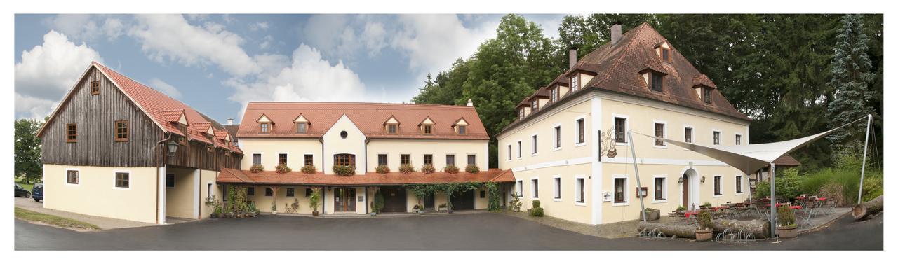 Landhotel Kahrmuehle Pressath Exteriör bild